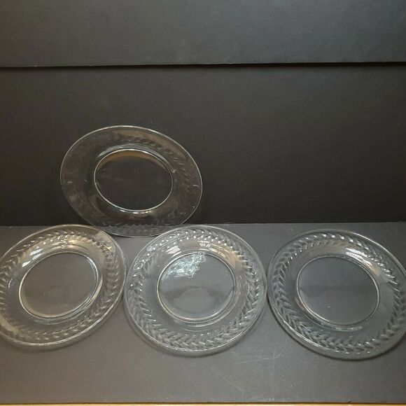 Leaf Rim 7 1/4" Dessert Salad Plates Glows Green with 365nm UV Light Lot of 4 - Picture 7 of 10